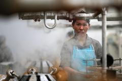 Severní Korea - textilní závod