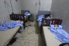 Děti přemístěné do podzemní části nemocnice