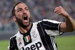 Gonzalo Higuaín se raduje z první trefy v Juventusu