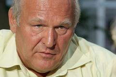 Nemám čas hledat stoprocentní pravdu, i běžná média se chovají jako propaganda, říká Huml