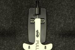 Záchranná páčka do kufru