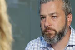 Uprchlíci v Calais? Frustrace, tábory drží mafie a bují tam prostituce, vláda nezvládá, říká Gruber