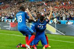 Euro 2016, Francie-Island: Francouzi slaví gól na 1:0
