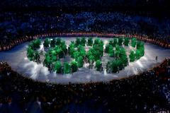 Velká olympijská show byla ve znamení přírody a tance. Nezastínily ji protesty ani tajemný batoh