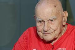 Zemřel Jiří Soukup, nejstarší český maratonec. Rozkvět běhání se mi líbí, řekl v DVTV