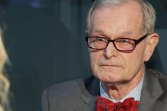 Warner: Šaría se na Západě zavádí krok za krokem. Cíl islámu je, aby se celý svět modlil k Alláhovi