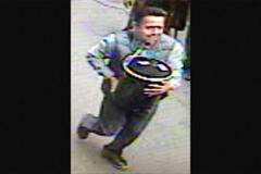 Zloděj ukradl za bílého dne z obrněného vozu zlato za více než 40 miliónů korun