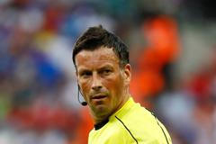 Euro 216: rozhodčí Mark Clattenburg