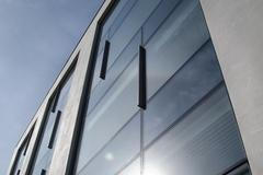 Creditas - logo, ilustrační foto