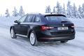 Škoda Superb černý kombík 4x4