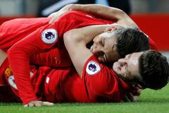 PL, Liverpool-Stoke City: Roberto Firmino a Adam Lallana