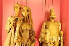 České loutkářství, Muzeum Chrudim a řezbář Jiří Bareš