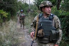 Na východě Ukrajiny se opět tvrdě bojuje.