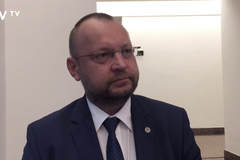 Jsem svobodný člověk ve svobodné zemi, za setkání s dalajlámou jsem rád, říká Bartošek