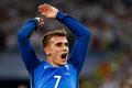 ME 2016, Francie–Německo: Antoine Griezmann slaví gól na 2:0