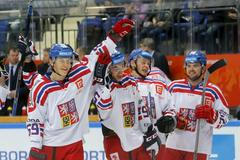 Lukáš Radil slaví gól v síti Švédska