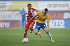 Liga, Teplice-Slavia: Michael Lüftner - Ruslan Mingazov