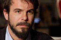 Uprchlíci pořád proudí do Evropy. V Bělehradě žijí na ulici, kvůli vším si holí hlavy, říká etnolog