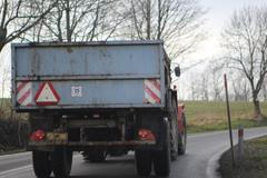 Test silnice 1/43 - prosinec 2014-traktor