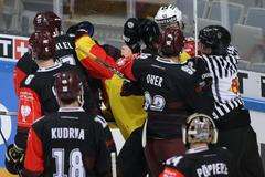 Rvačky, krásné góly a šest tisíc aplaudujících diváků. Takhle Sparta roznesla švýcarský Bern