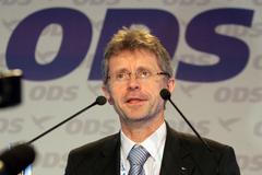 Ptejte se Miloše Vystrčila