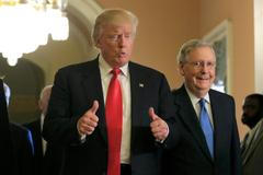 Donald Trump a Mitch McConnell