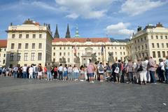 Pražský hrad, bezpečnostní kontroly, fronta