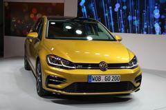 Volkswagen Golf 2017 - předek z prezentace