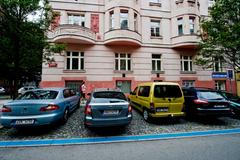 Parkování v Praze - modrý pruh