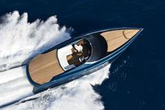 Loď Aston Martin AM37