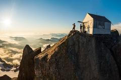 Cabin Porn: Kniha ukazuje nejzajímavější chatky v divoké přírodě