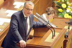 PŘÍMÝ PŘENOS: Poslanci řeší Babišovy daně