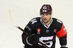 LM: Sparta Praha - SC Bern: Brian Ihnačák