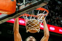 Joakim Noah (New York Knicks) v sezoně 2016-17