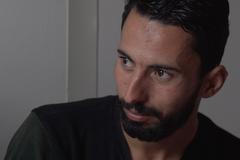 Horní patro se sesunulo, naše farma shořela, popisuje uprchlík bombardování svého domu v Sýrii