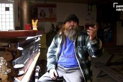 Signatář Charty 77 Pitaš: V Náchodě bylo 12 estébáků na 2 chartisty