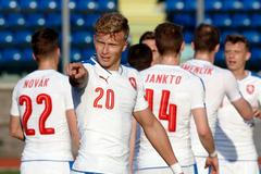 Čeští fotbalisté slaví gól do sítě San Marina