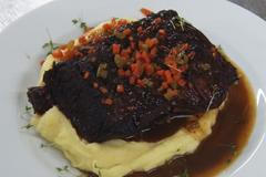 Pořádná delikatesa. Ochutnejte výborná hovězí pečená žebra