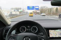 Adaptivní tempomat vs noha