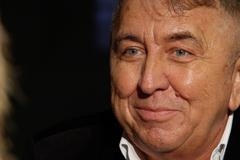 Volba prezidenta? To se elit netýká, naštěstí se věnují smysluplnějším věcem, říká Fero Fenič