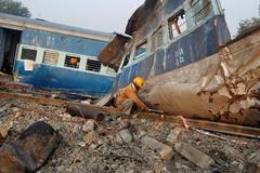 Vlakové neštěstí v Indii