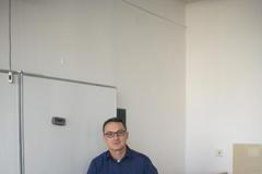 Učitel angličtiny a bývalý voják Petr Červený.