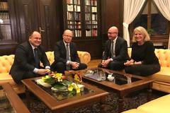 Sobotka jedná o spolupráci s americkými experty