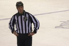 Tak Vermette ťal do rozhodčího