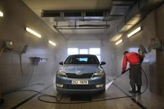 Mytí automobilu v zimě