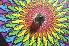 Až zrak přechází. Umělec vyrábí animované vizitky, které se v pohybu roztančí