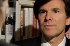 Zemana bych kritizoval znovu, snahy Hradu vyvolat rozepře mě naučily mít hroší kůži, říká Schapiro