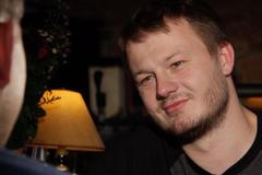 Musíme udělat člověka šťastným, i kdyby měl pít celý večer vodu, říká majitel Baru, který neexistuje