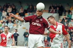 Derby 1999: Siegl a Labant