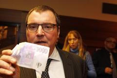 Ulovit na pracovním trhu "otce intervencí" je terno. Především pro pojišťovnu